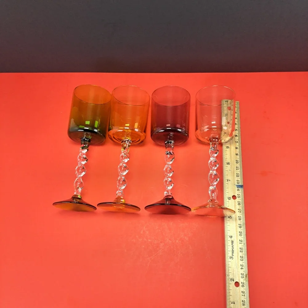 Unbranded Wine Glasses Unisex Multi-Color Excellent Twisted Spiral Stem Set of 4